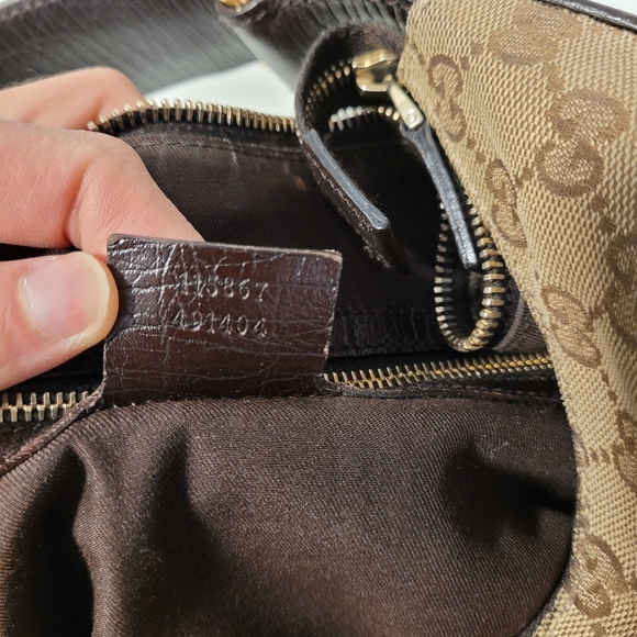 Authentic Gucci Shoulder Bag - Picture 7 of 7